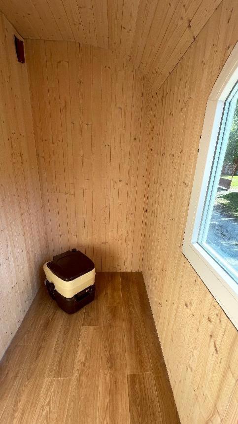 Glamping - Stylova Maringotka V Srdci Ladova Kraje, Pobliz Hlavniho Mesta Prahy Stribrna Skalice Exterior foto